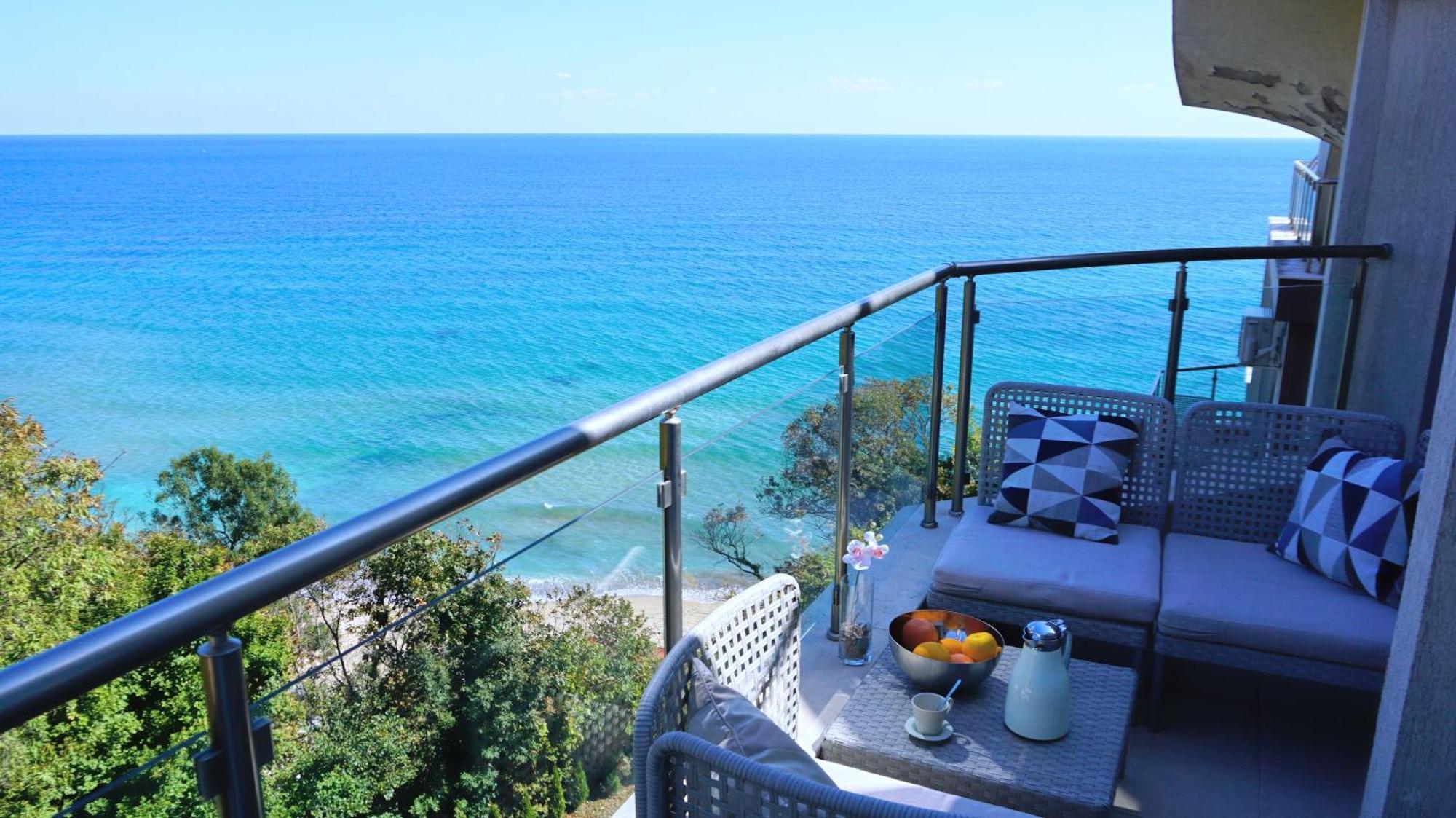 Апартаменти Бяла Клиф На Плажа - Apartments Byala Cliff First Line Exterior photo